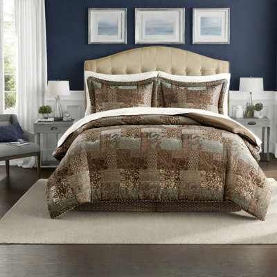 Premium Polyester Cal King Bedding Sets, Red Chenille Jacquard For Home