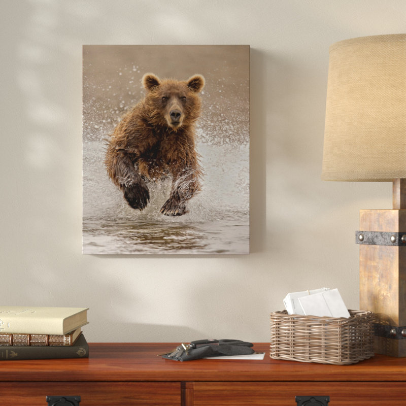 «Bears at Play II», reproduction de photo sur toile tendue, H 16 po x l 20 po x P 1,5 po