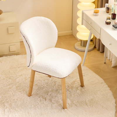 Chaise d'appoint moderne à dossier courbé