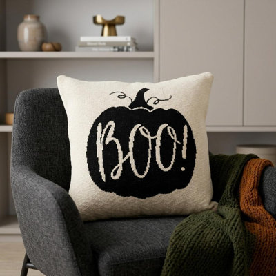 Coussin décoratif carré 20 po x 20 po Pumpkin Boo