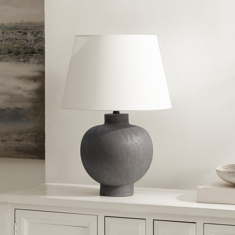 Benita 21.75 Inch Resin Table Lamp