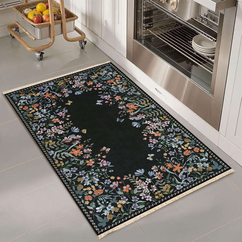 Tapis à motif floral noir