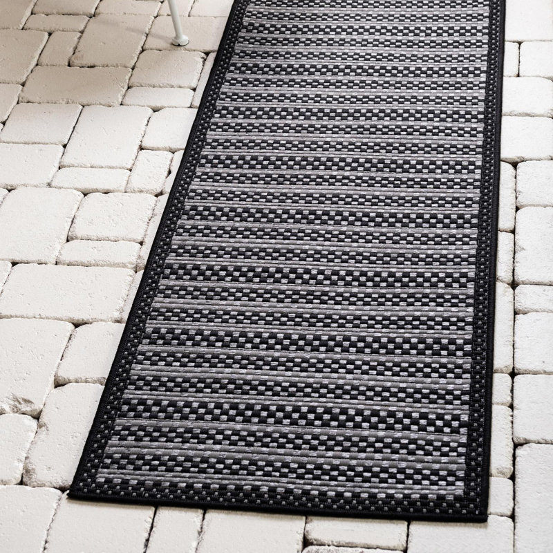 Striped Indoor / Outdoor Rug, Runner 2'2" x 6'
