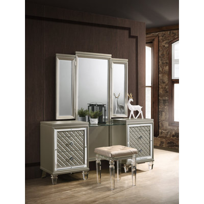 Henrik Vanity