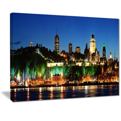 «Panoramic Québec City at Night - Reproduction de photo sur toile tendue