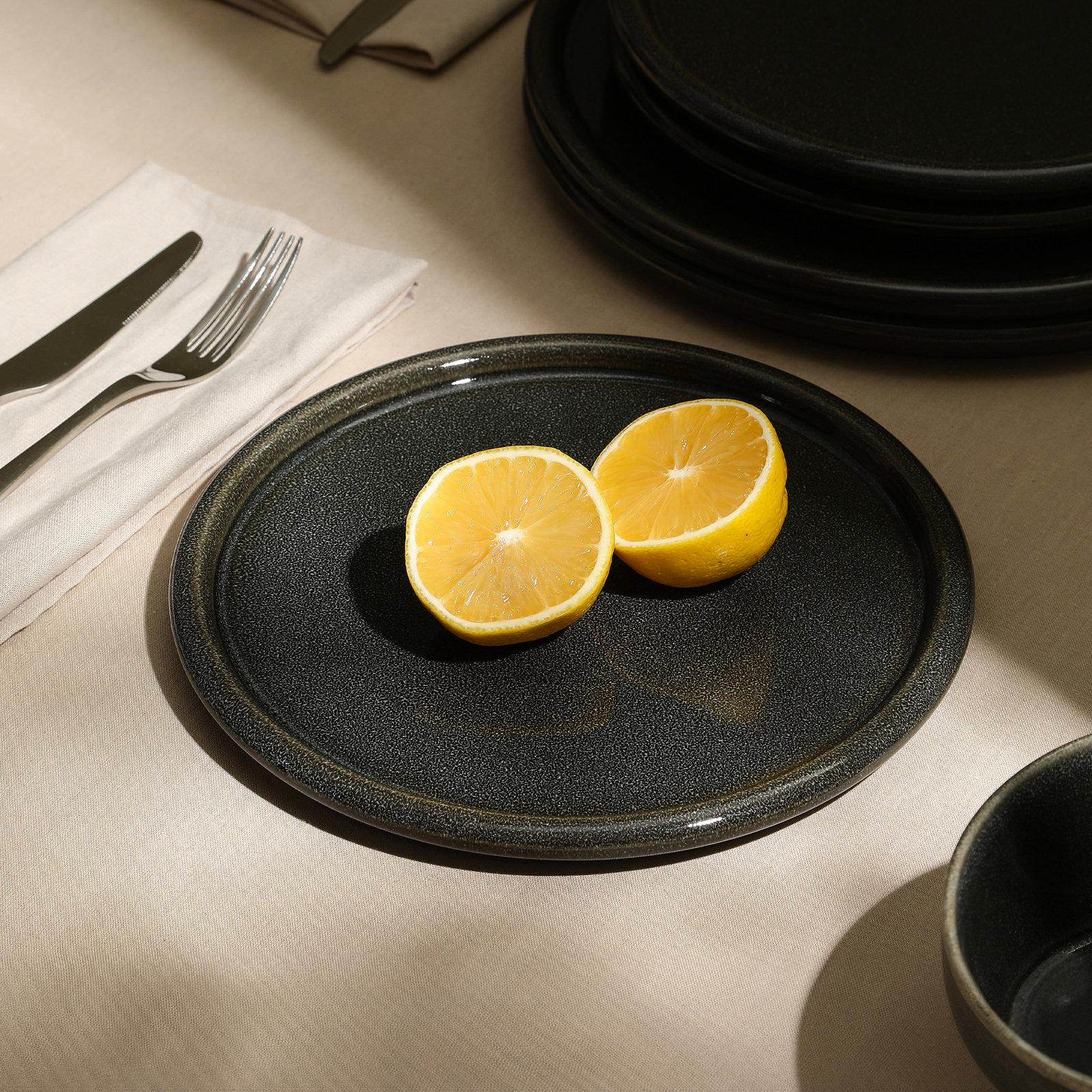 Stone Lain Eden 4-Piece Salad Plate Set Stoneware, Charcoal Grey
