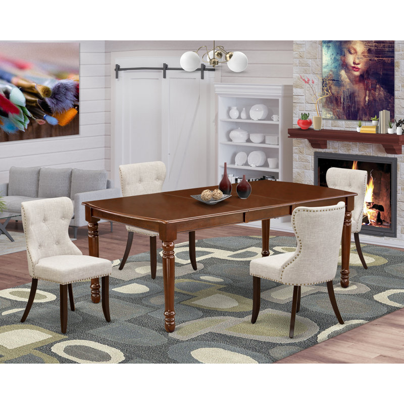 Cet ensemble de salle à manger 5 pièces comprend une table de salle à manger rectangulaire avec des rallonges papillon et 4 chaises rembourrées en tissu de lin, acajou