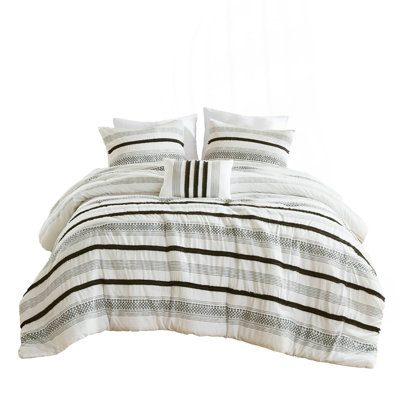 7 Piece Stripe Comforter And Quilt Set