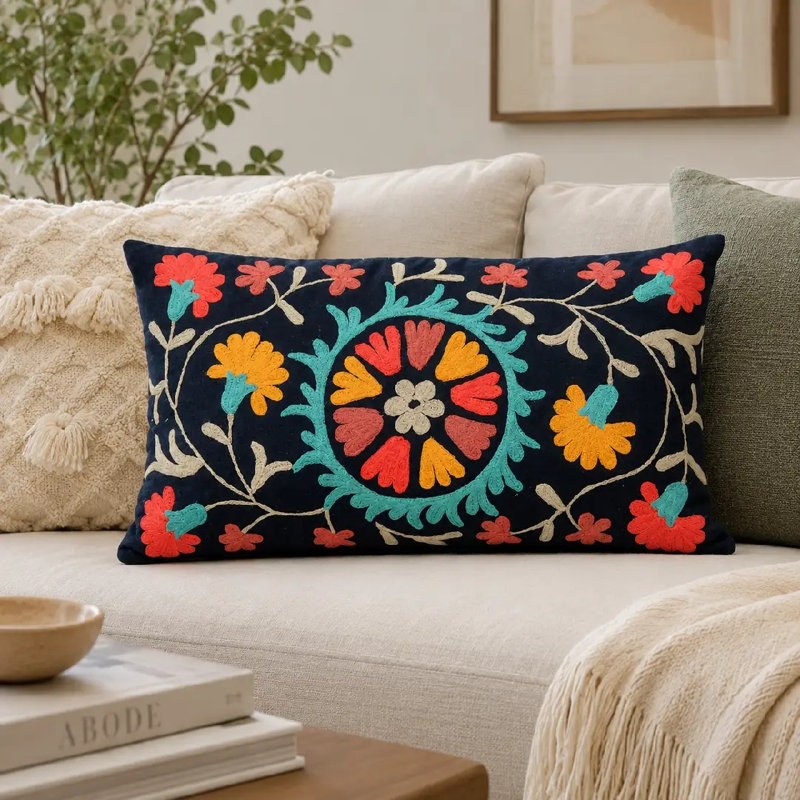 Coussin lombaire en coton brodé à la main avec insert en polyester, coussin décoratif décoratif pour canapé-lit Aari