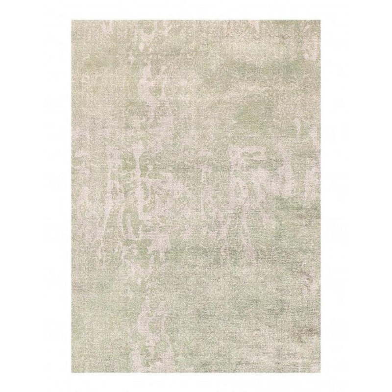 Neidelyn Oriental Area Rug in Green