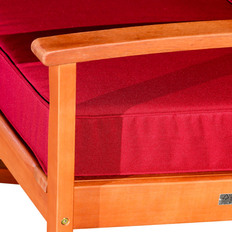 Élégante chaise berçante en eucalyptus, finition huilée naturelle, coussins bordeaux pour un bonheur extérieur