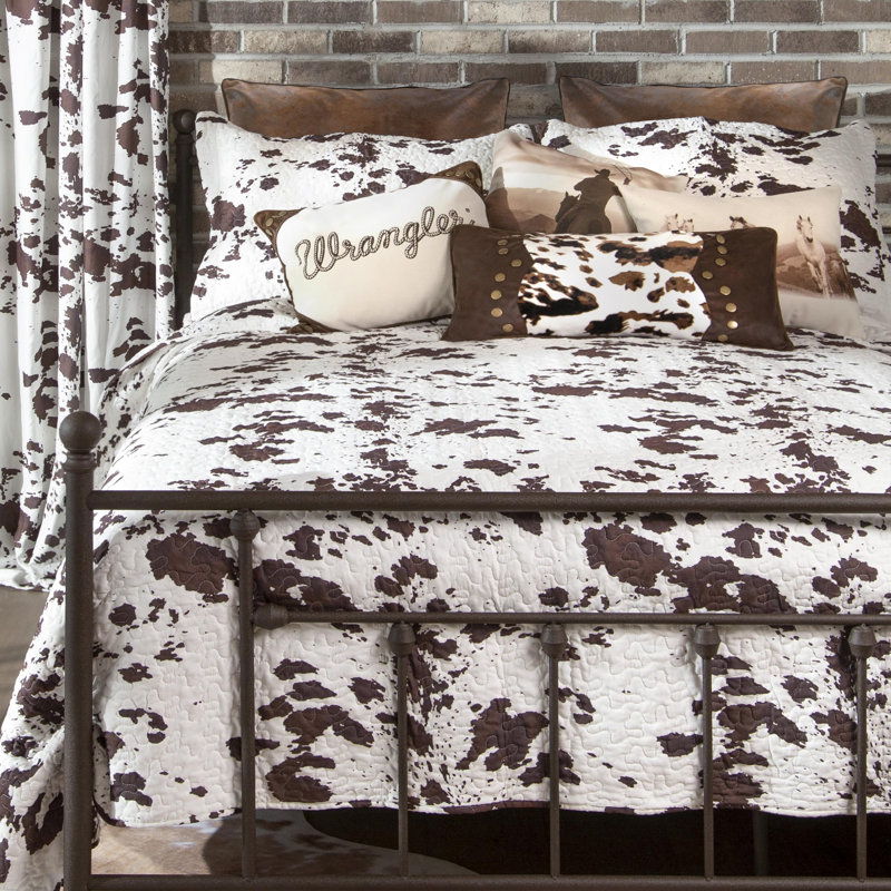 Wrangler Cowhide Queen Quilt Bedding Set, Queen Quilt + 2 Standard Shams