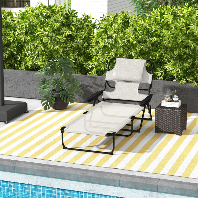 4 chaises longues de plage, blanc crème, avec coussin, trous pour le visage et les accoudoirs, pliable pour chaise longue réglable, coussin blanc, au bord de la piscine
