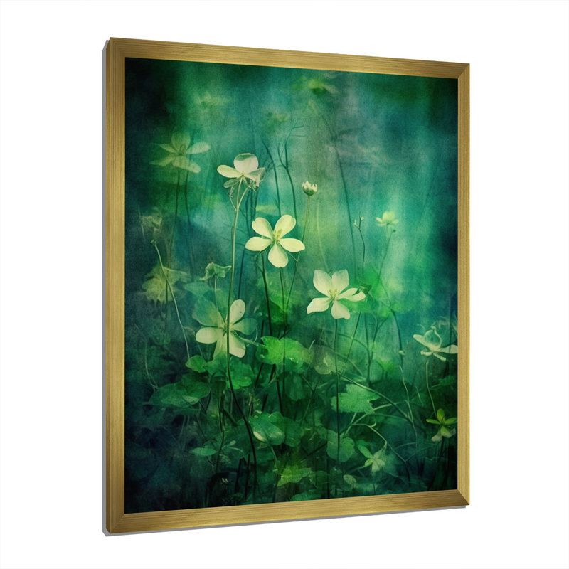 «Green Wilflowers I» sur toile, Encadrement doré, H 44 po x l 34 po x P 1,5 po