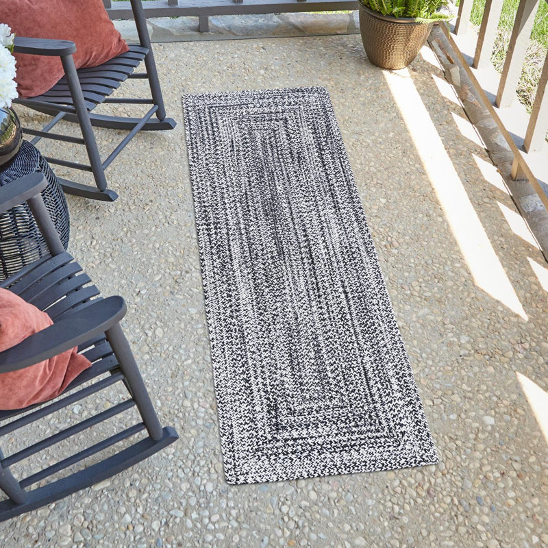 Ichelle Indoor/Outdoor Area Rug, Runner 2'7" x 10'