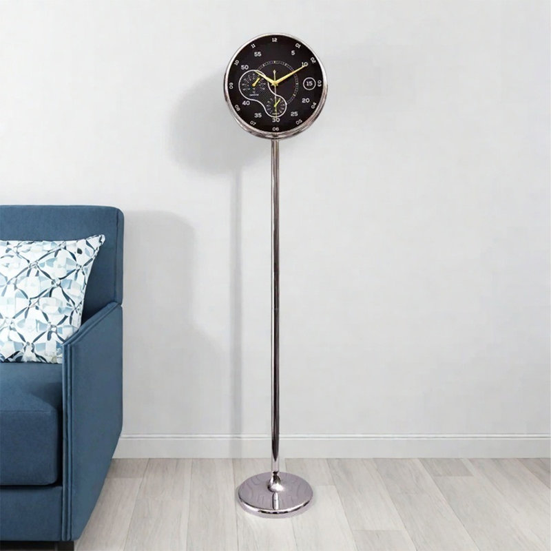 Horloge de plancher minimaliste