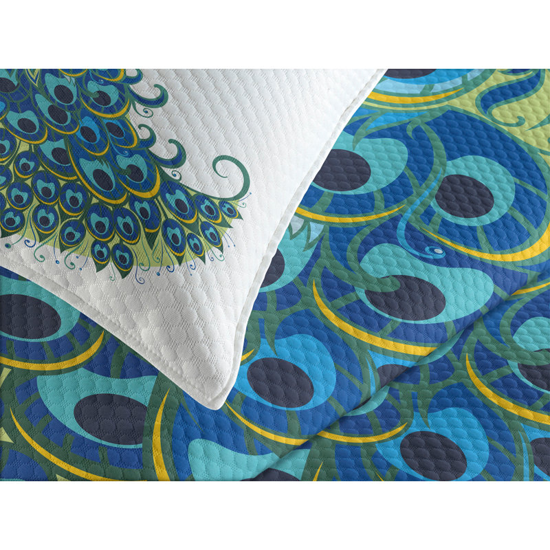 White Quilted Peacock Design Queen Bedspread Set