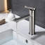 Robinet de lavabo de salle de bain à un trou en acier inoxydable à finition nickel brossé