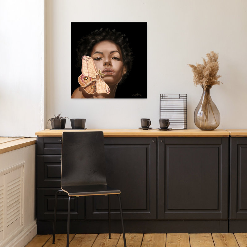 Moth Art contemporain, H 18 po x l 18 po