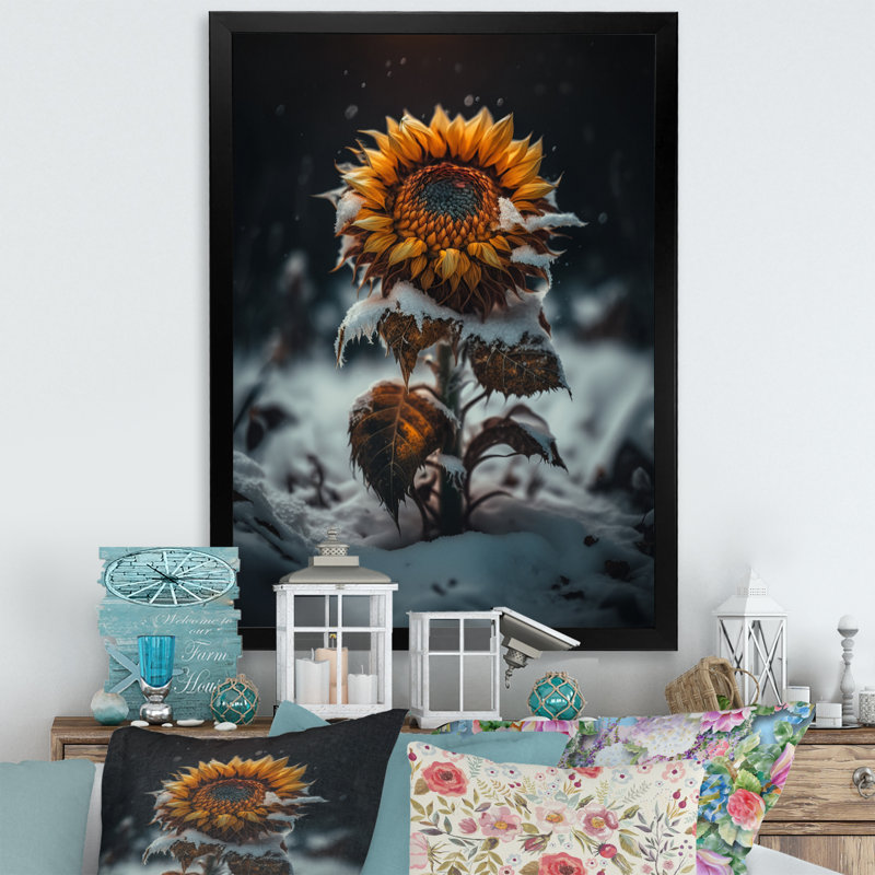 «A Blooming Yellow and Orange Sunflower Winter I», impression sur toile, Cadre photo noir, H 20 po x l 12 po x P 1 po