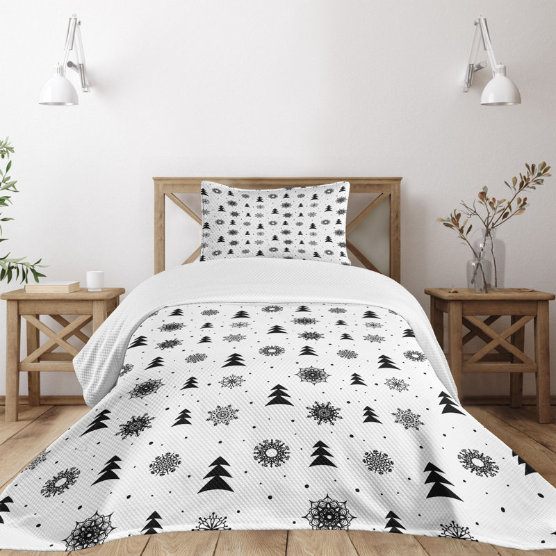 Twin White Quilted Bedspread Set with Pillow Sham