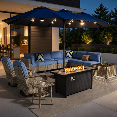 Ensemble de 12 meubles de patio extérieur avec table de foyer 54 po, table basse à lumière solaire et parasol double face 14,5 pi avec base, siège en osier PE pour 8