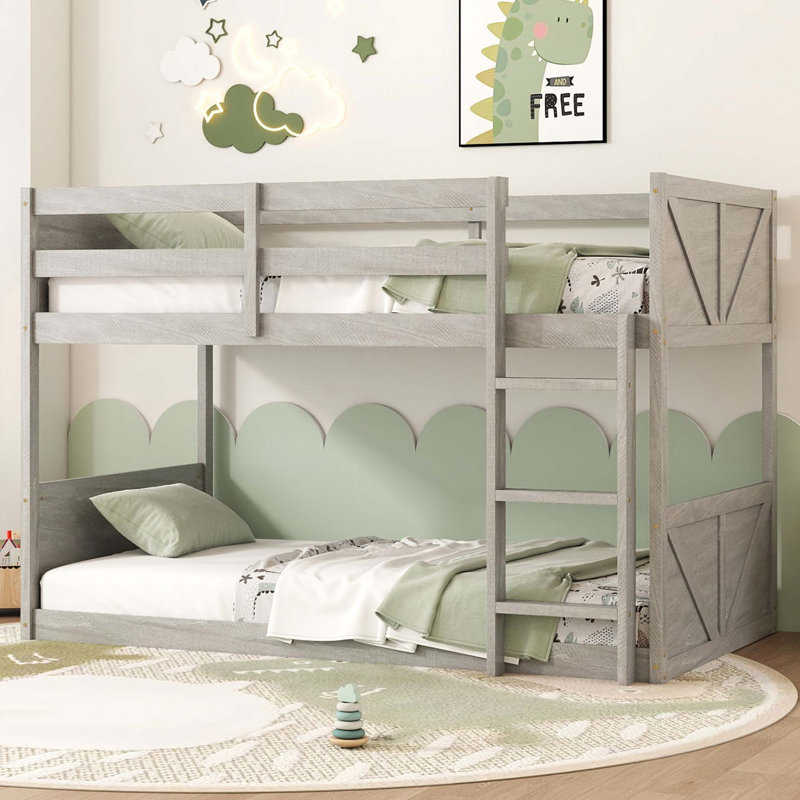Lit superposé simple au-dessus de simple avec tête de lit rustique et garde-corps de sécurité