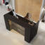 Bureau de réception de 63 po avec base lumineuse Kyeron-2099324702