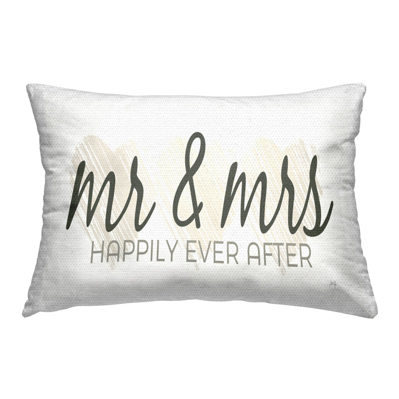 Coussin d'extérieur imprimé Happily Ever After Mariage par Marla Rae