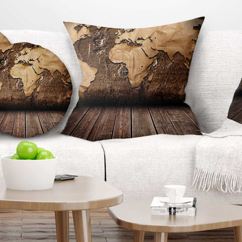 Carte rétro avec plancher en bois - Coussin décoratif imprimé de cartes et de drapeaux, 18 po x 18 po, Carré