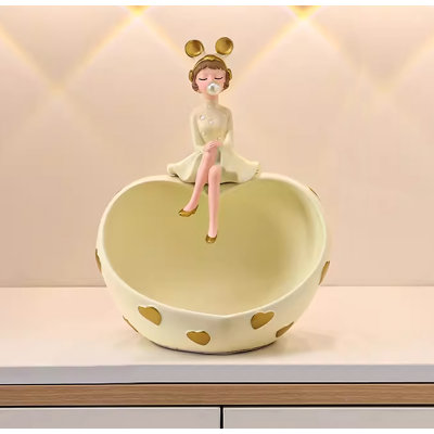 Daline Figurines & Sculptures