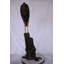 Statue tête de mort en forme de grue, debout sur une souche d'arbre, bronze: 23 po x 16 po x H 55 po