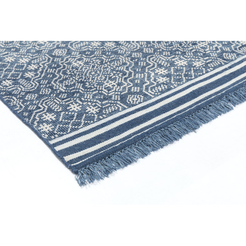 Bovina Geometric Area Rug in Navy/White, Rectangle 5' x 8'