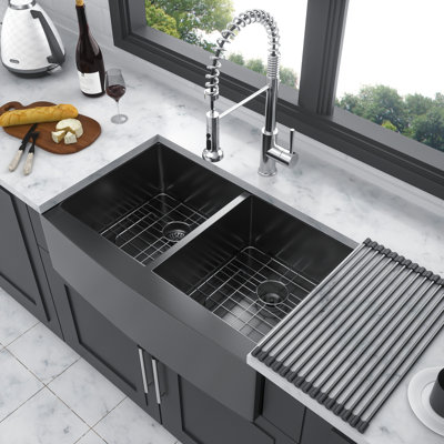 Évier de cuisine à double cuve en acier inoxydable noir 33 po x 21 po x 10 po Gunmetal pour une performance et une fonctionnalité constantes