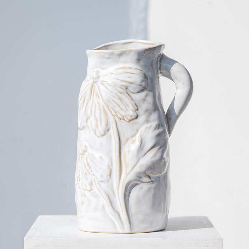 Vase beige beige
