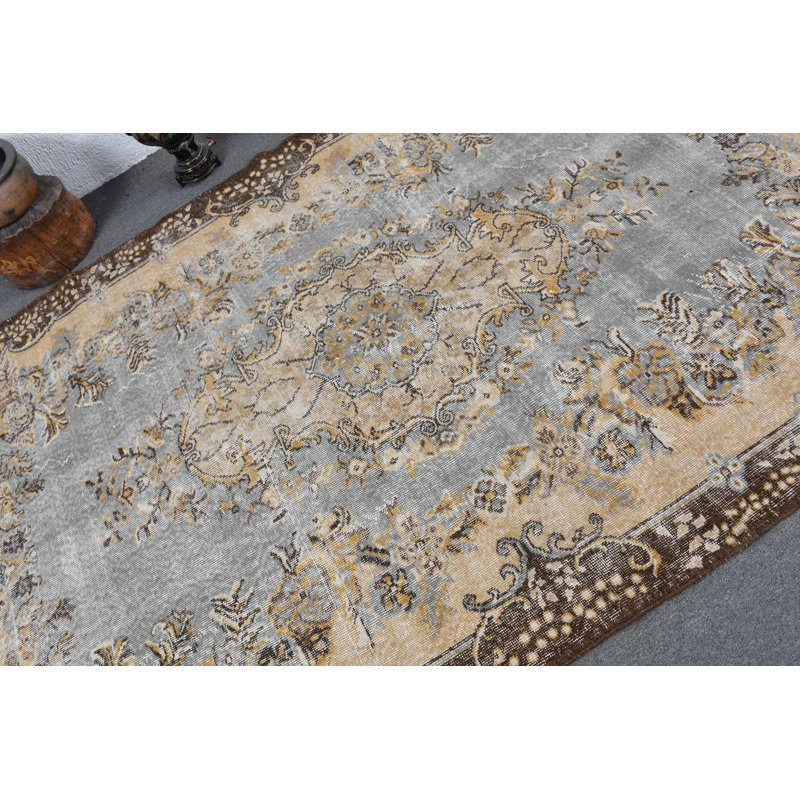 Tapis turc élégant avec motif floral rétro dans des tons beiges apaisants - jaune / gris