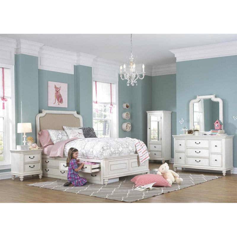 Madison Standard Customizable Bedroom Set