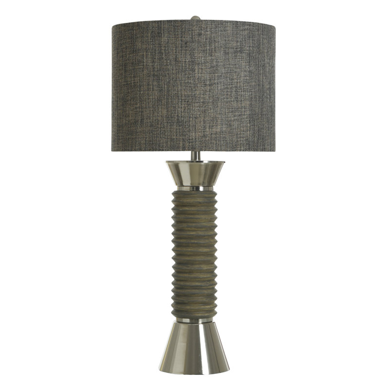 Norman Wyatt Home - Ridgeland - Lampe de table en poly - gris garnison avec acier argenté - abat-jour gris