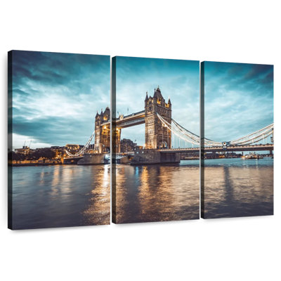 Sebbie London Bridge In Twilight