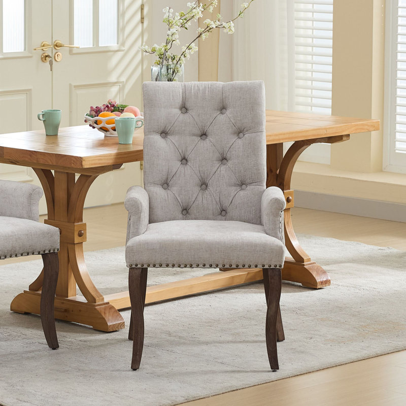 Chaise d'appoint rembourrée avec pieds courbés, Beige