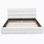 Grand lit plateforme tapissier-131270808