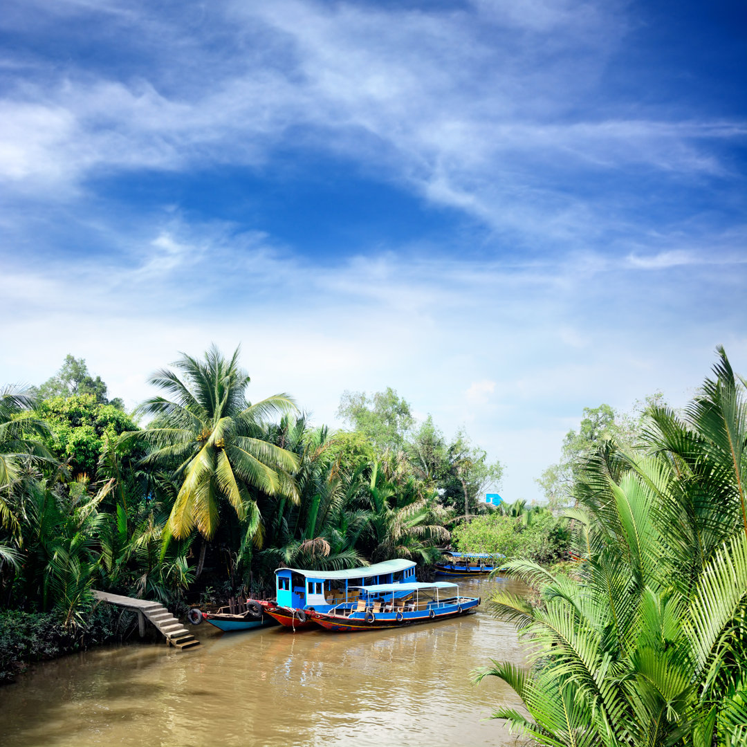 Holzboote auf dem Mekong von Alxpin - Druck ohne Rahmen auf Leinwand