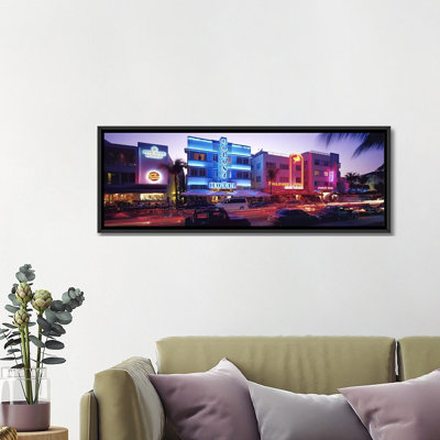 " Ocean Drive South Beach Miami, Florida "