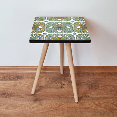 Table d'appoint élégante avec pieds en bois de hêtre, 13,8 po x 16,5 po x 13,8 po | Fabrication 100% bois aggloméré, épaisseur: 0,7 po | Conception géométrique ethnique parfaite pour le salon, la chambre à coucher et les décors modernes
