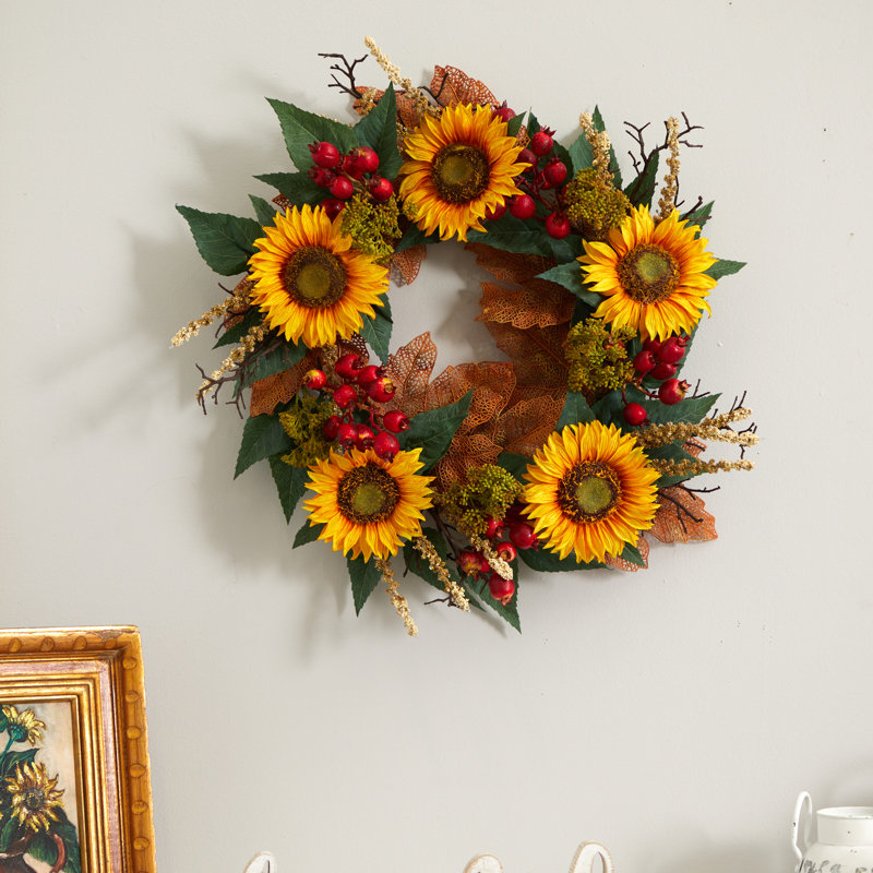 Faux Berry Polyester 27'' Wreath