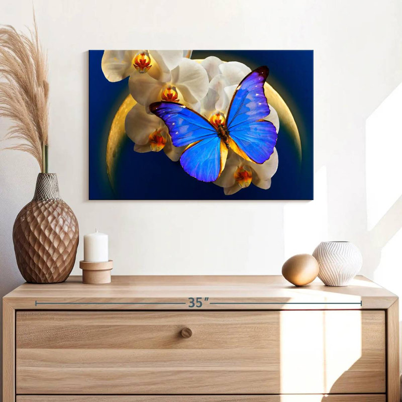 Papillon Morpho au clair de lune, H 16 po x l 24 po