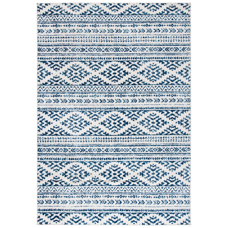 Thoren Geometric Area Rug