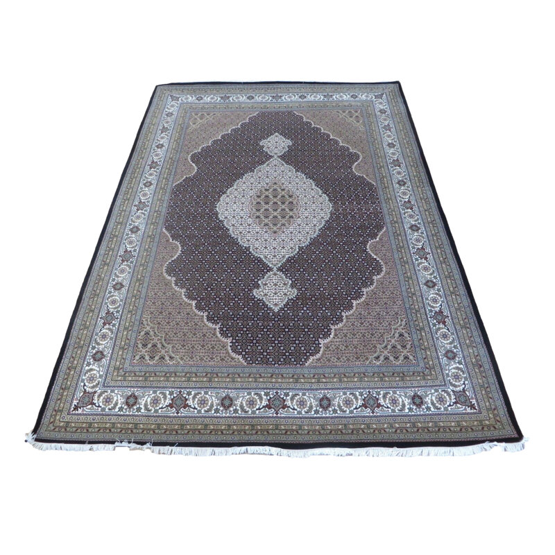 Tapis noir unique de 8 pi 10 po x 12 pi 4 po
