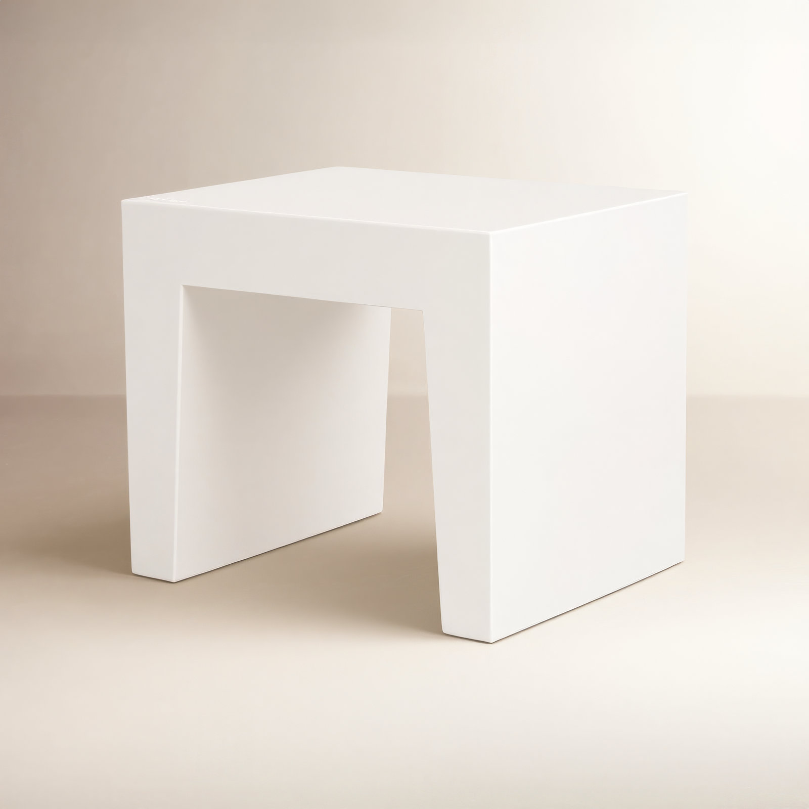 Fatboy Concrete Seat Accent Stool, White