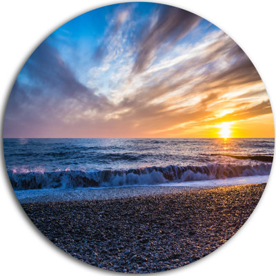 «Cloudy Sky with Bright Full Yellow Sun», reproduction de photo sur métal